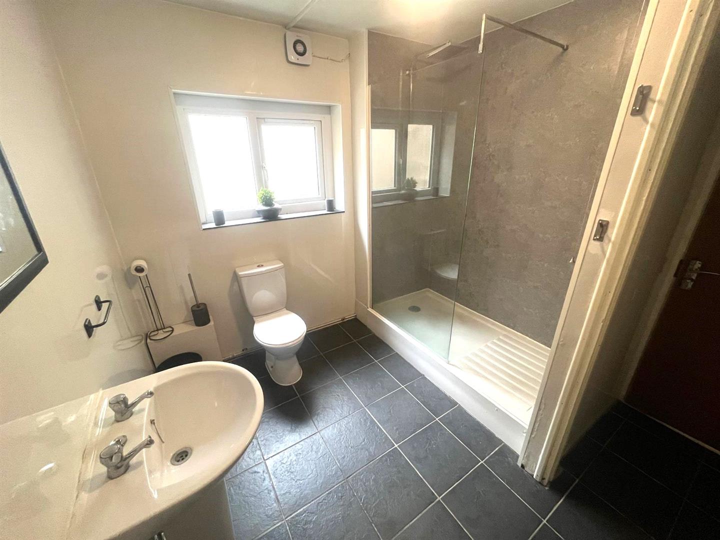 Kinley Street, St. Thomas, Swansea